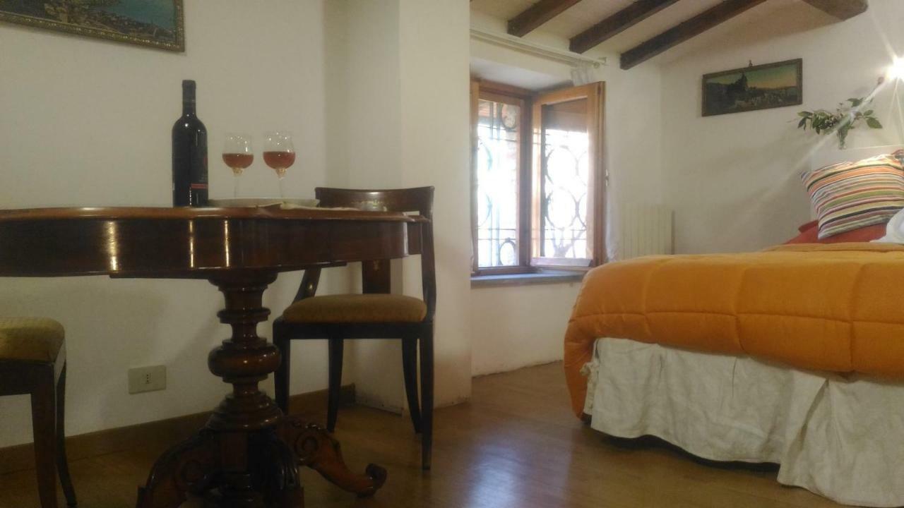 Baduerughe Guest House Poggio Mirteto Bagian luar foto