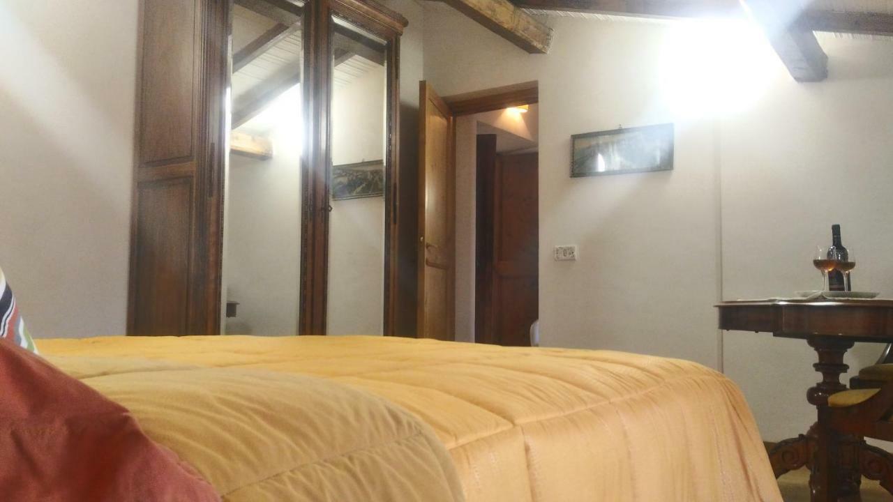 Baduerughe Guest House Poggio Mirteto Bagian luar foto